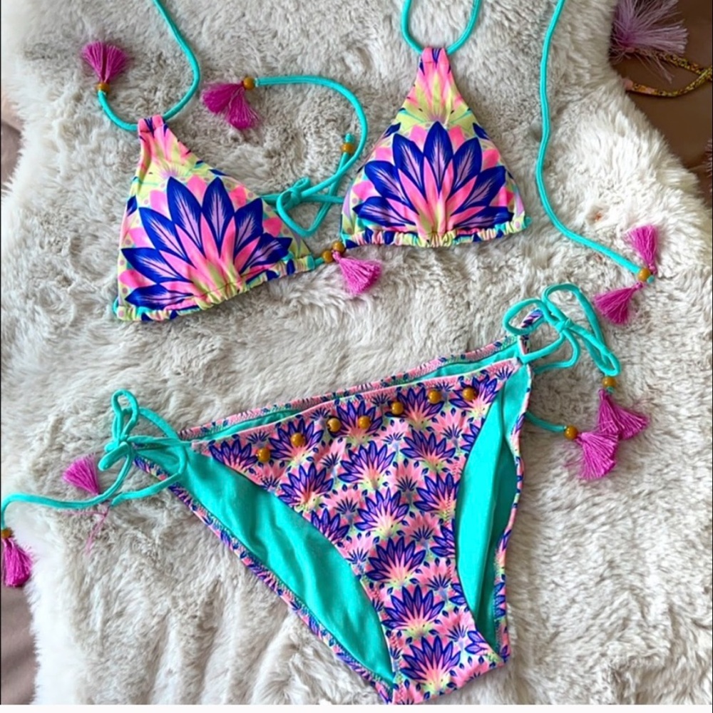 Victoria’s Secret Lotus Bikini🐚